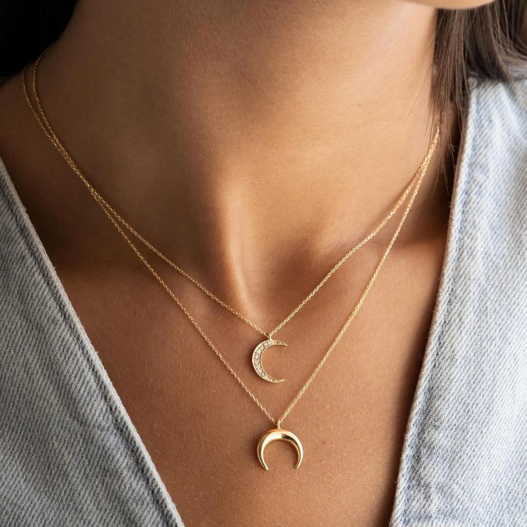 Mond Halskette